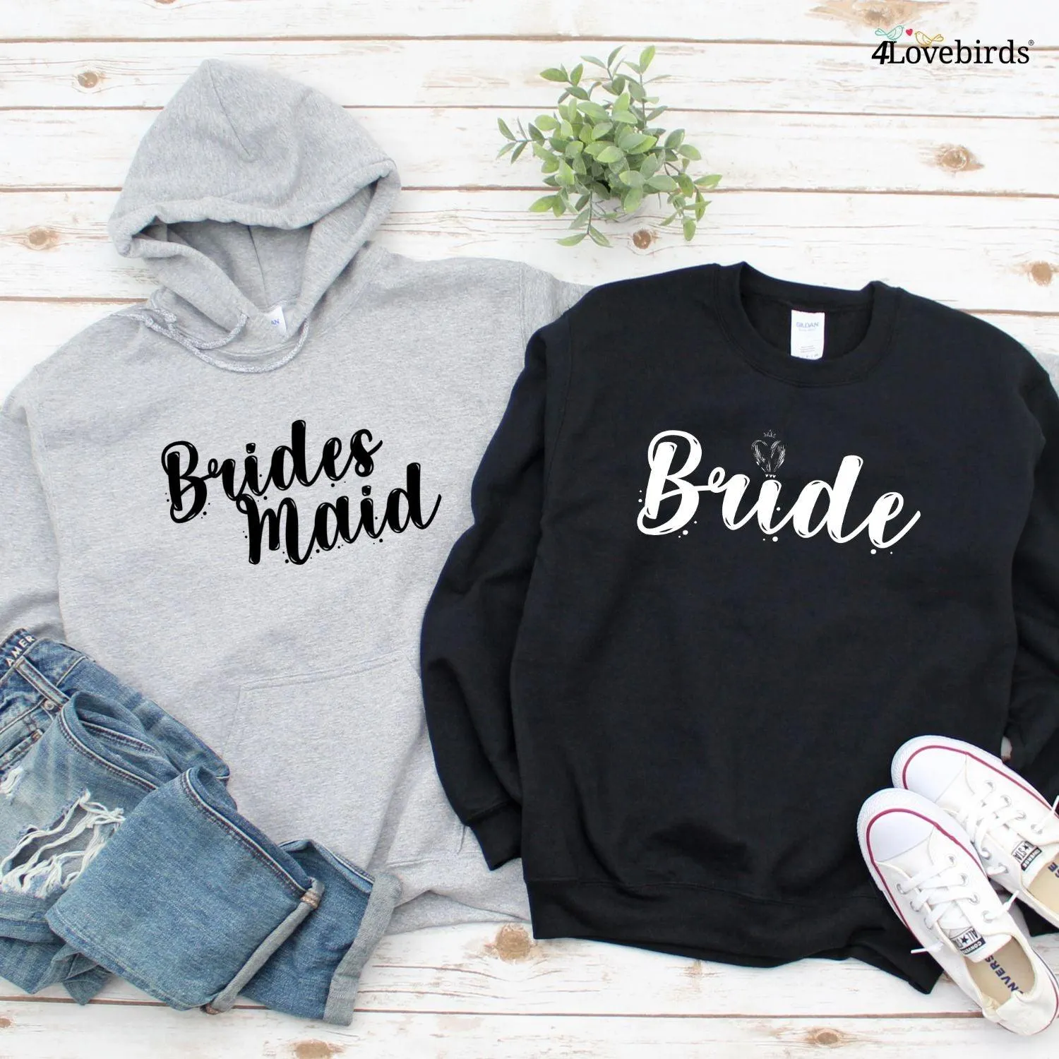 Get that Perfect Picture: Chic Coordinated Bride & Bridesmaid Matching Set!